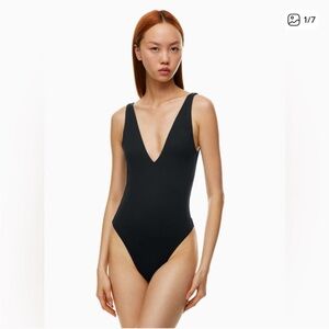 Aritzia Babaton Contour Black V-Neck Bodysuit